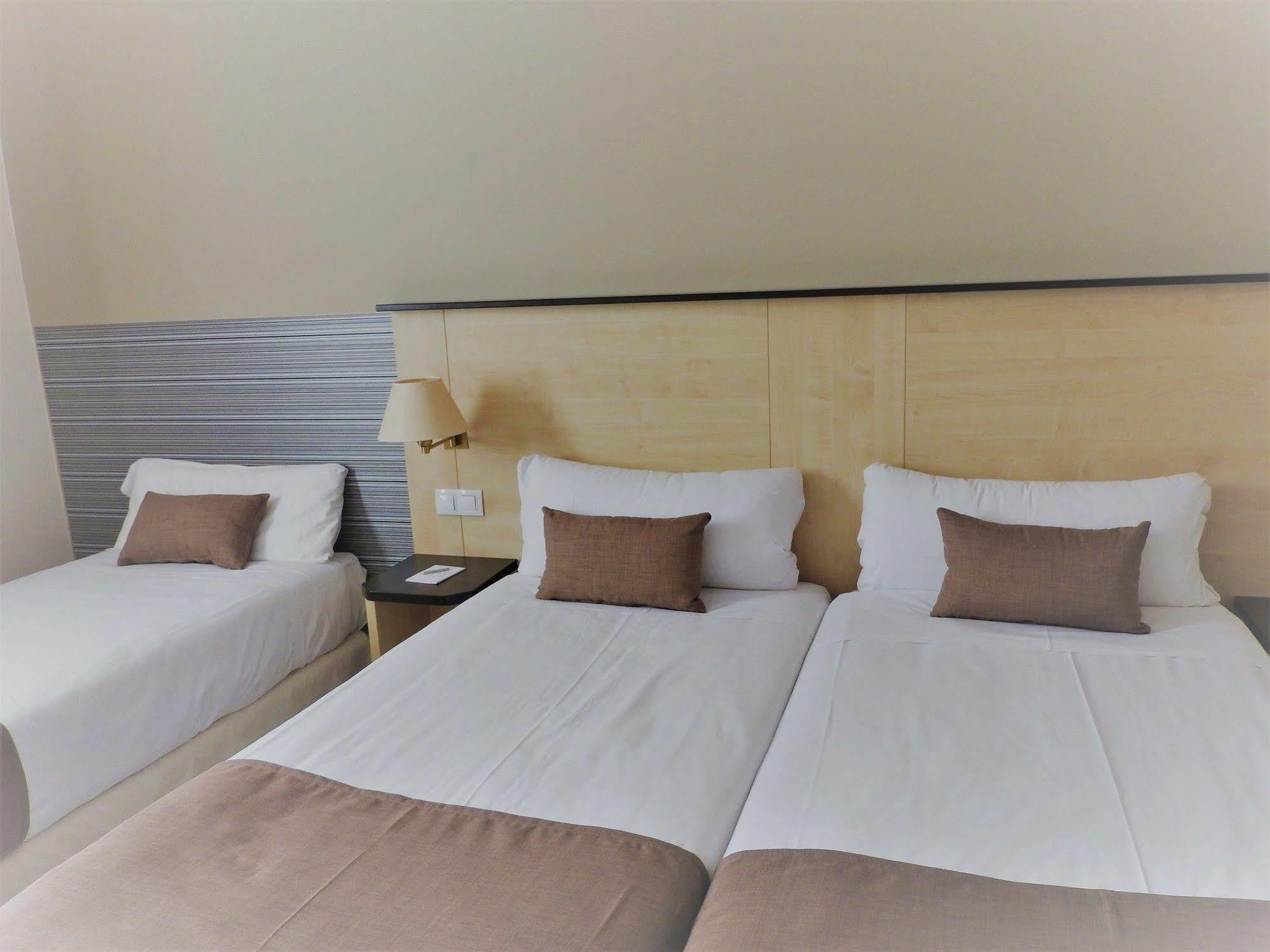 B&B Hotel Madrid Pinar De Las Rozas Exteriör bild